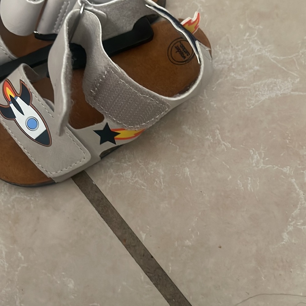 Nice sandals - Picture 5 of 5